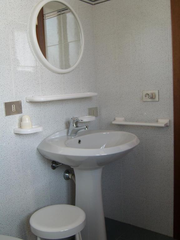 Casa Rita Apartment Tignale Room photo